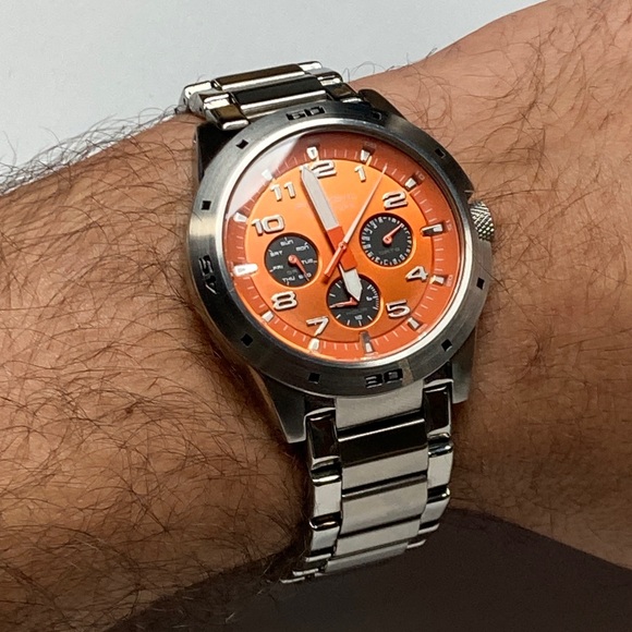 Fossil orange watch BQ-9361 new battery stainless sreel